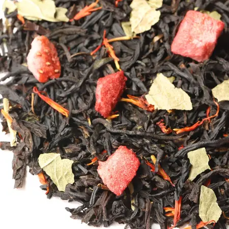 Чай черный Клубника со сливками в чайном магазине BestTea, фото , изображение 3