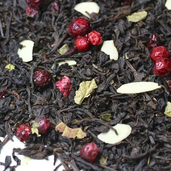 Чай черный Брусника с миндалем в чайном магазине BestTea, фото , изображение 4