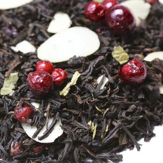 Чай черный Брусника с миндалем в чайном магазине BestTea, фото , изображение 7