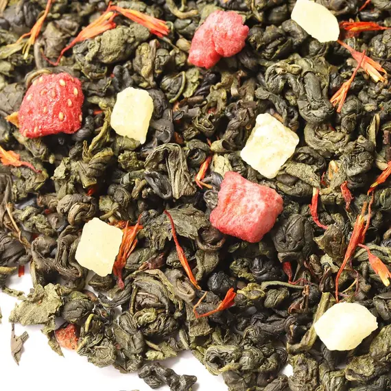 Чай зеленый Земляника со сливками, ароматизированный в чайном магазине BestTea, фото , изображение 8