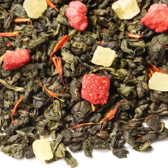 Чай зеленый Земляника со сливками, ароматизированный в чайном магазине BestTea, фото , изображение 9